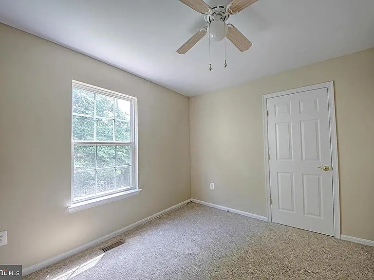 6119 Oaklawn Ln — Photo 14