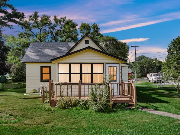 108 Lincoln Ave, North Judson, IN 46366