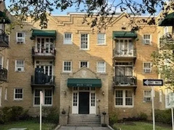 210 E State Street #1, Savannah, GA 31401