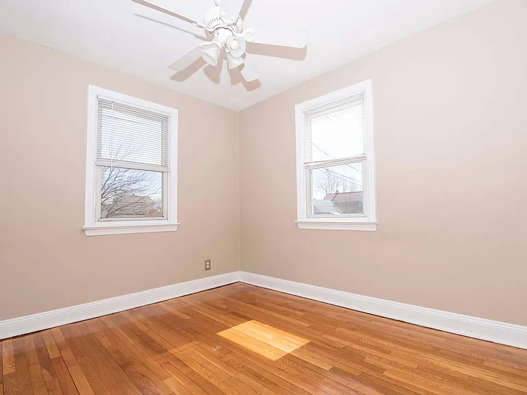 267 Hoover Ave — Photo 18
