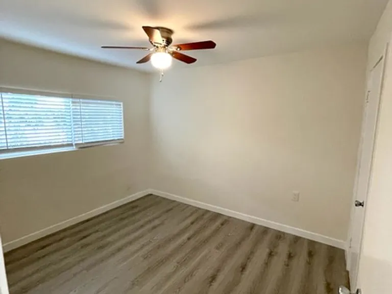 1518 El Sereno Ave — Photo 14