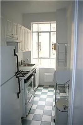 Rented by Domus Realty | media 20