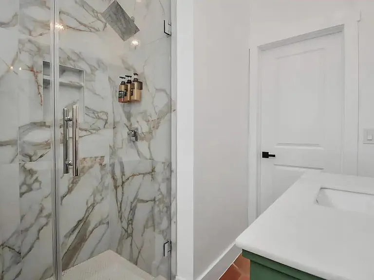 2825 Ball St #2 — Photo 12