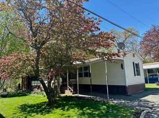 42 Adams Rd UNIT 3, Greenfield, MA 01301