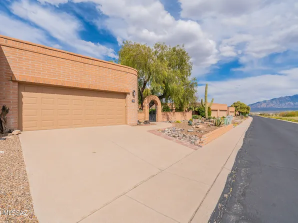 1590 W Camino Urbano, Green Valley, AZ 85622