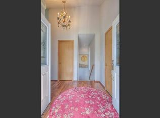 9502 S 200th St, Kent, WA 98031