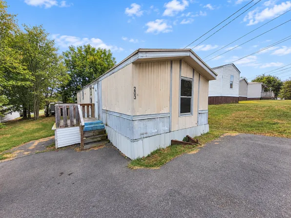 203 Dawson Dr #203, Columbia, TN 38401