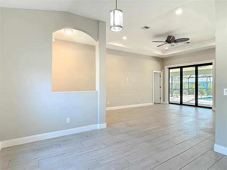 540 Alabama Ave — Photo 4