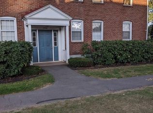 1554 Memorial Ave APT 2, West Springfield, MA 01089