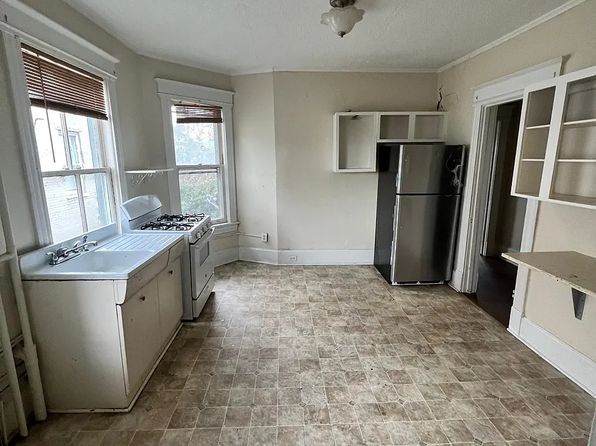 1014 3rd St SW Unit 1