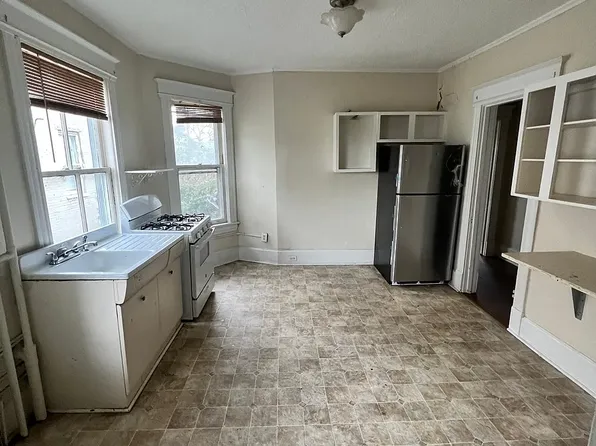 1014 3rd St SW, Roanoke, VA