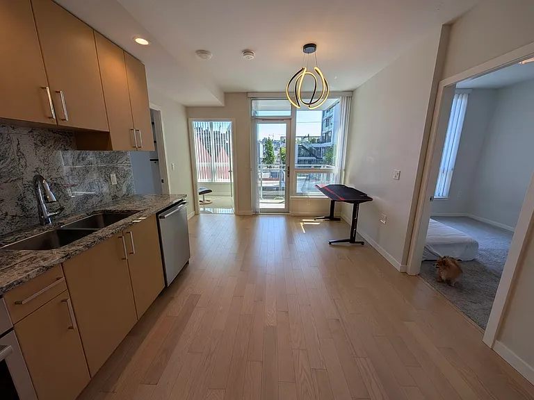 1708 Ontario St #4 — Photo 2