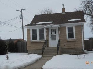 145 4th St SE, Cokato, MN 55321