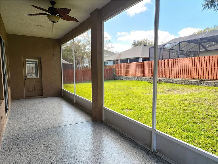 Golden Elm Dr — Photo 19