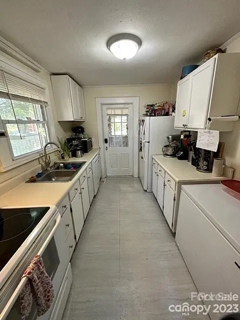 3 bed, 1364 sqft, $1,500 — Photo 2