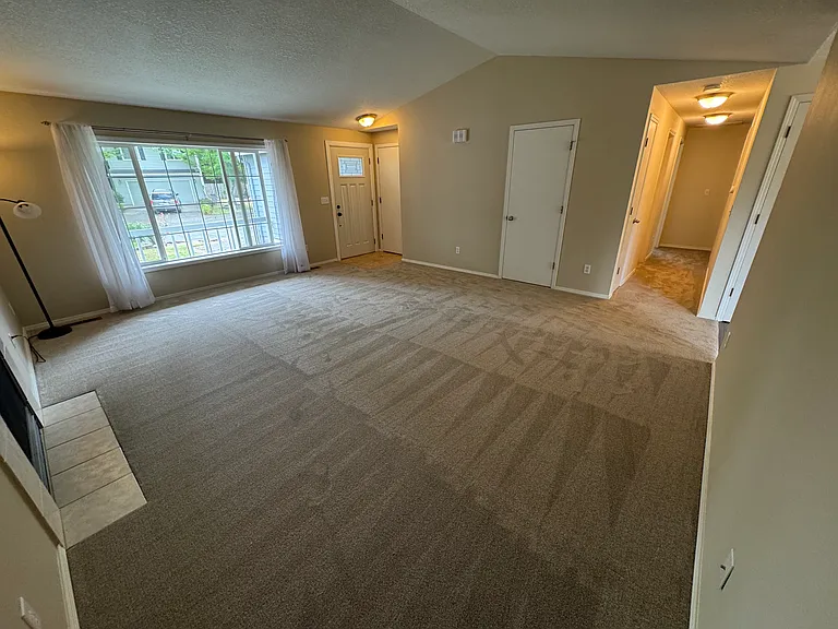 15665 SW Thrasher Way — Photo 4