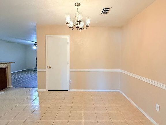 4th image of 3401 W Sage Ct