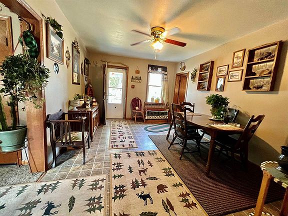 2nd image of 1026 Josephine St