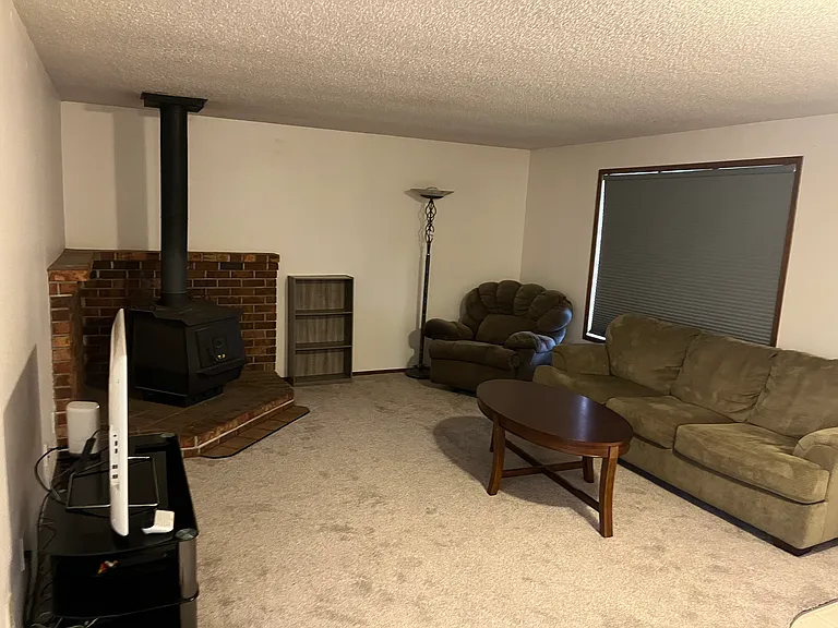1533 Clydesdale Dr SE — Photo 5