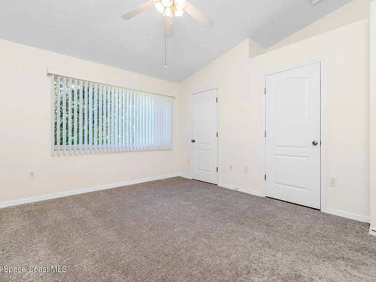 518 Steeplechase Ln — Photo 22