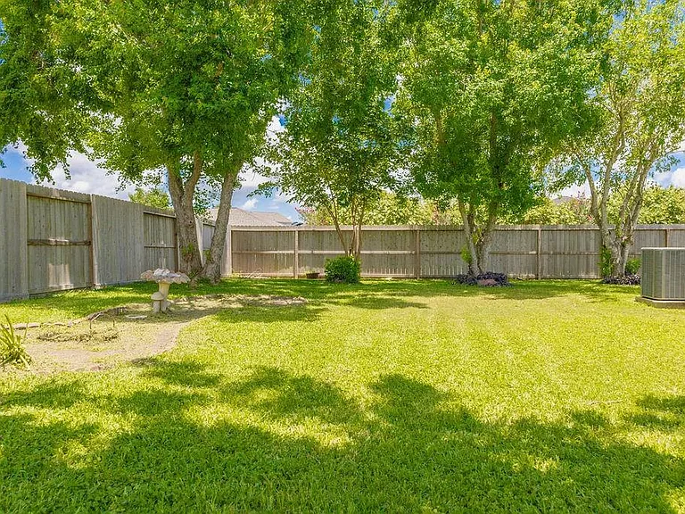 9514 Amberjack Dr — Photo 40