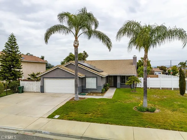 10593 Horseshoe Dr, Bloomington, CA 92316