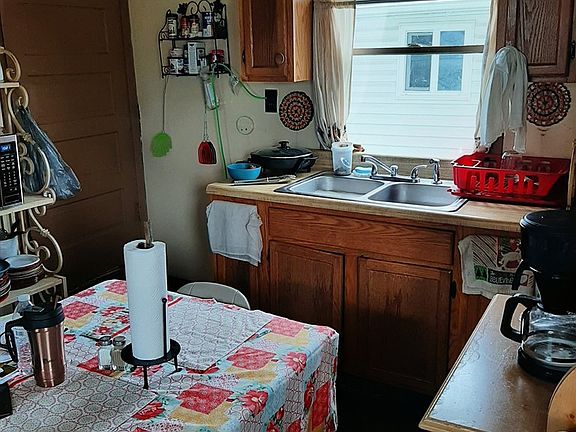 5th image of 5619 Auburn Ave