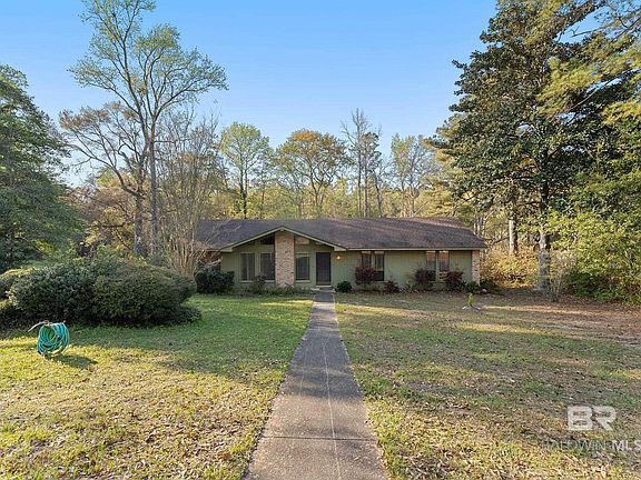 2nd image of 208 Confederate Dr N