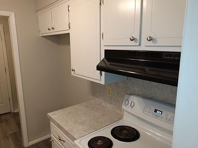 Kitchen stove/range