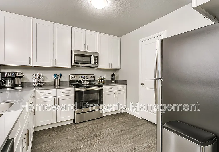 4009 Sheraton Rd — Photo 10