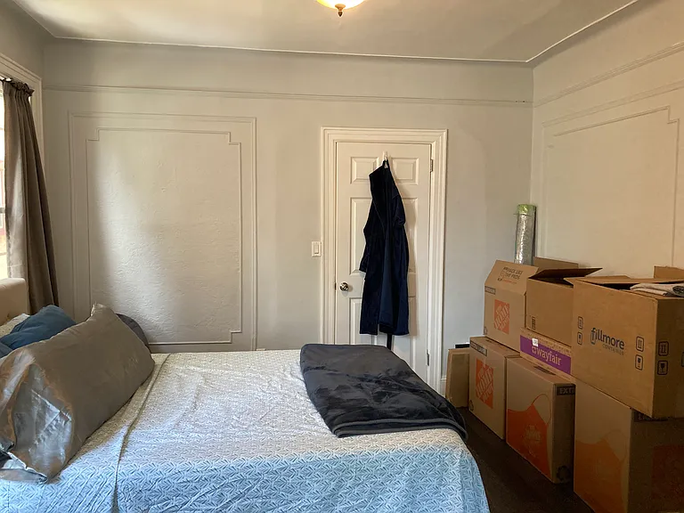 15816 Grand Central Pkwy #1 — Photo 6
