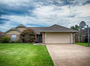 4002 Sunset St, Muskogee, OK 74403