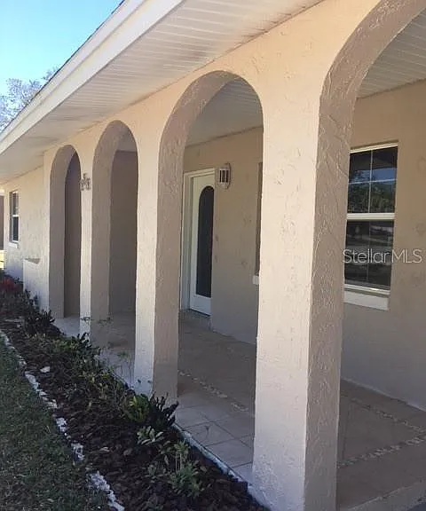 888 S Waterview Dr — Photo 2
