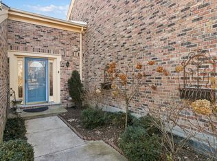39 The Court Of Cobblestone, Northbrook, IL