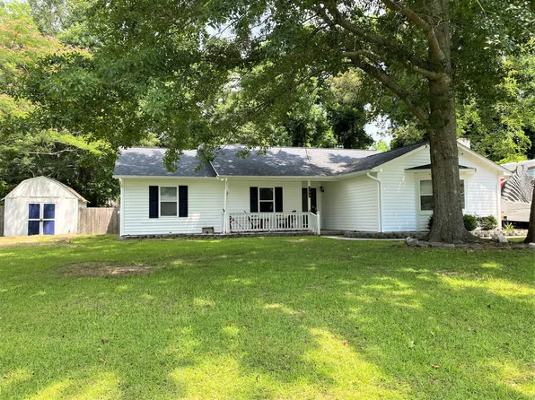 200 S Creek Dr, Jacksonville, NC 28540