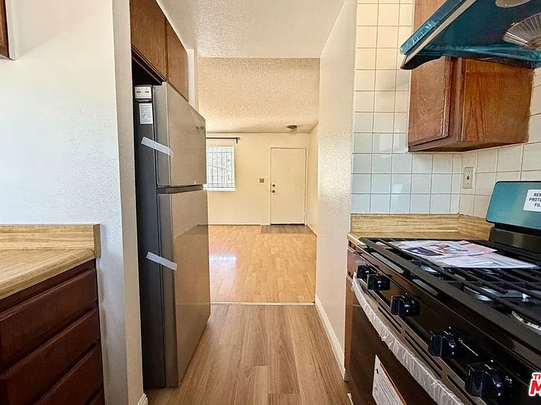 207 E Avenue 39 — Photo 7