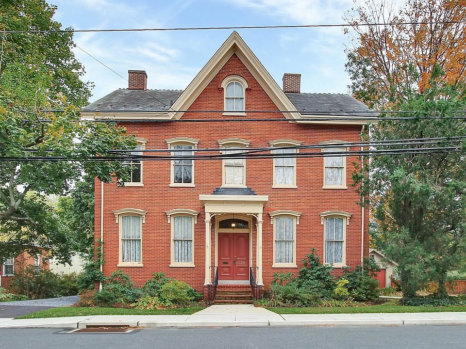 1st image of 138 W Frederick St