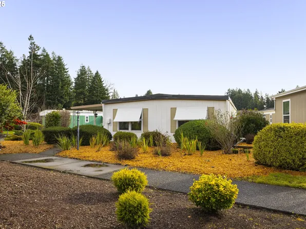 11624 SW Royal Villa Dr, Portland, OR 97224