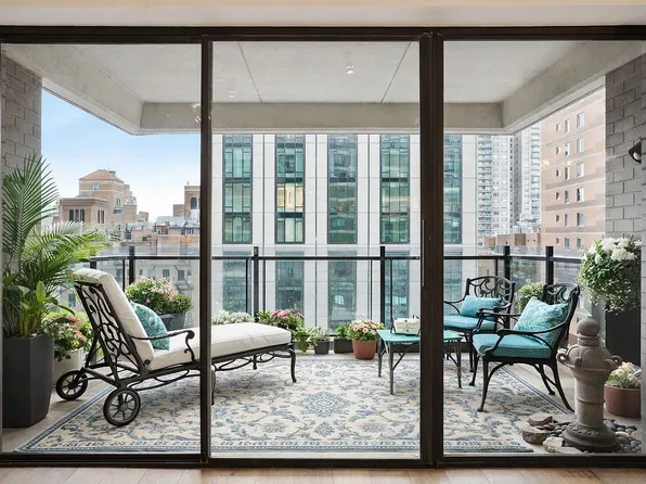 425 E 58th St APT 18D, New York, NY 10022