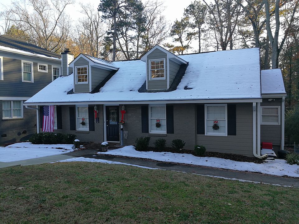 2nd image of 131 Fairview St