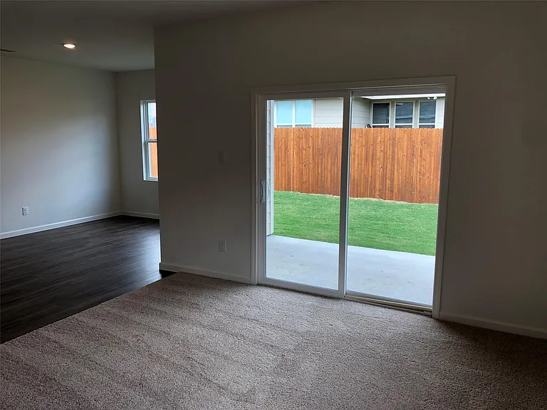 6521 Trident Ct — Photo 11