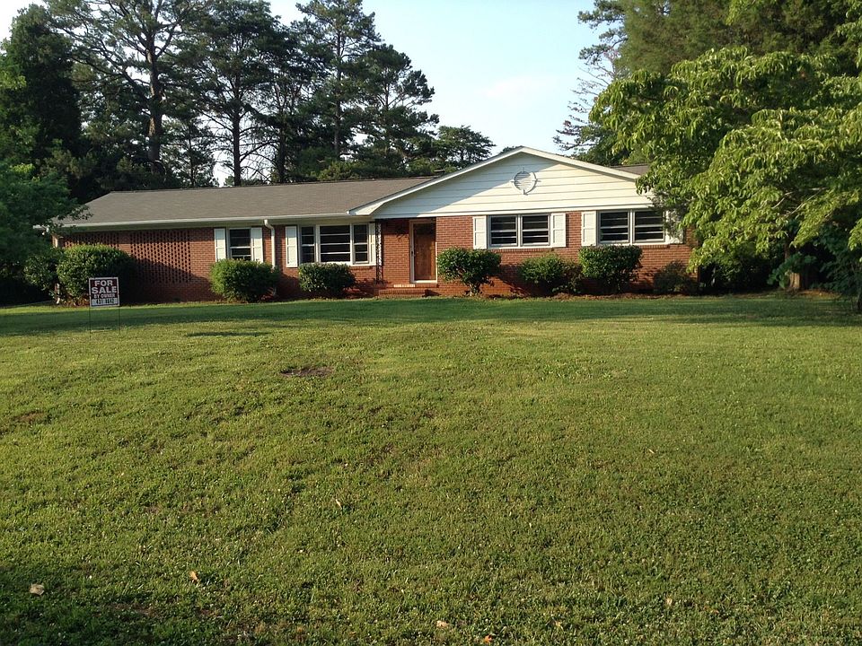 1st image of 131 Gerow Ave