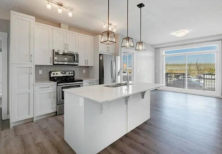 10 Walgrove Walk SE #116 — Photo 1