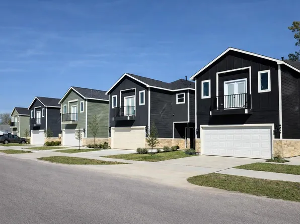 9307 Noel St, Houston, TX 77033