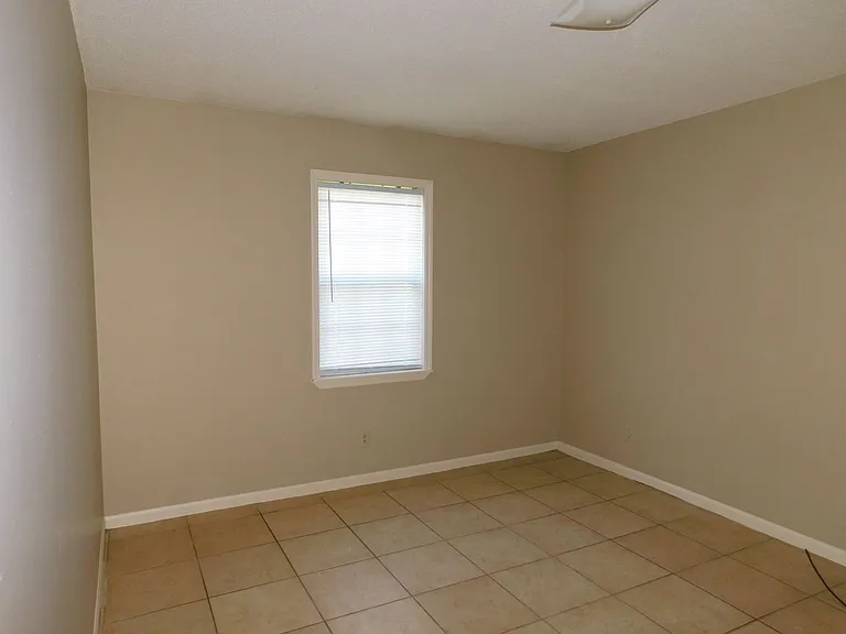 3846 Manor Ct — Photo 14