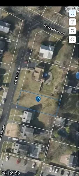 2nd image of 20 Valley Rd