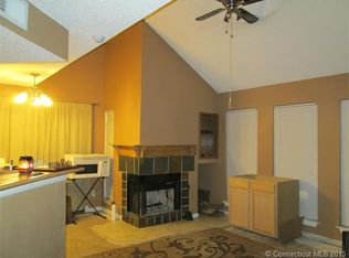 206 Carriage Crossing Ln, Middletown, CT 06457