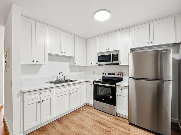 2nd image of 991 W Blaine St APT 50
