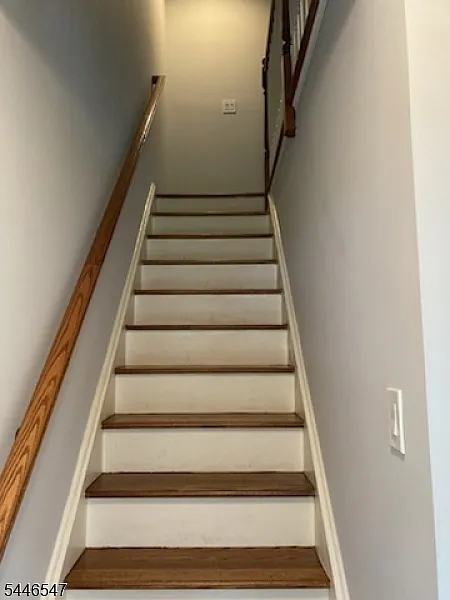 1 bed, 1.0 bath, $2,100 — Photo 3