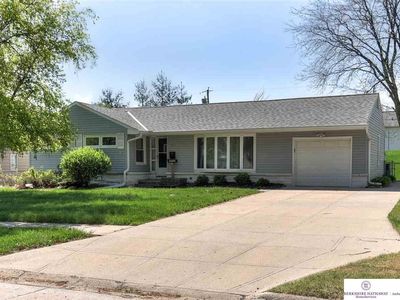 1207 Bellaire Blvd, Bellevue, NE, 68005